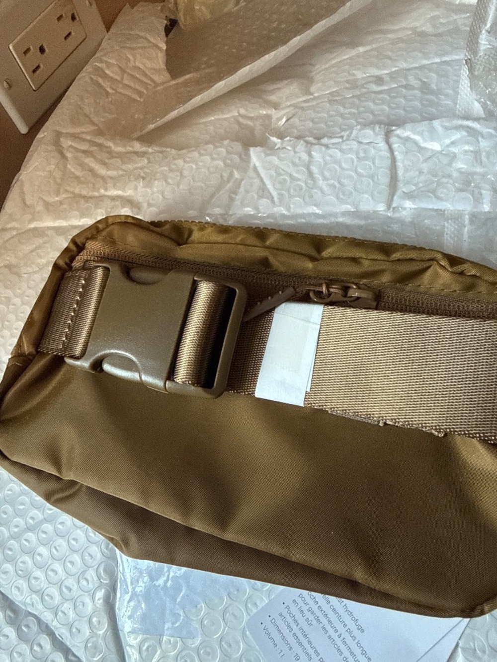 Beige/Tan Everywhere Belt Bag, 1L, NWOT - Picture 4 of 6